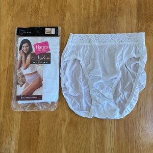 Vintage Size 6 Hanes Her Way Panty Silky Satin White Nylon Hi Cut Wide Lace